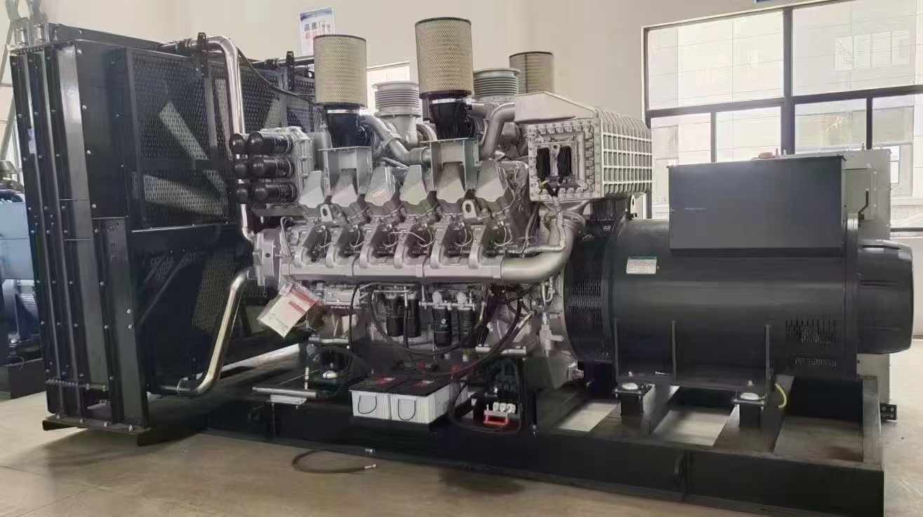 闽清800KW柴油发电机组可以带动多少kw的设备？
